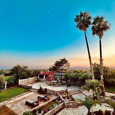Kalamata Garden Suite Bagian luar foto