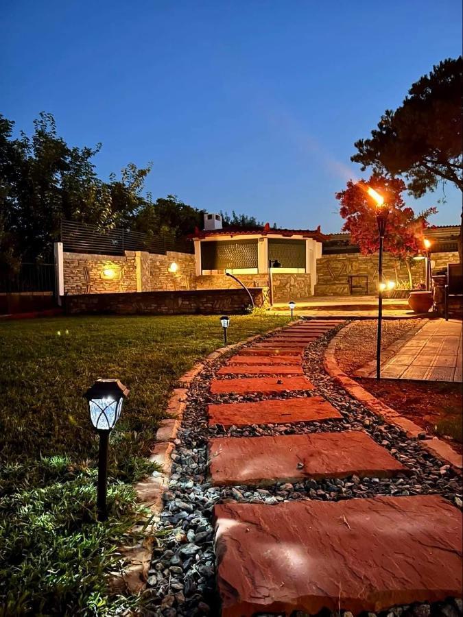 Kalamata Garden Suite Bagian luar foto