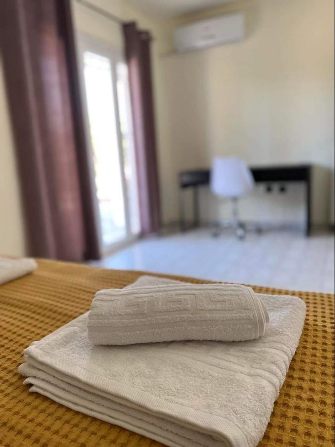 Kalamata Garden Suite Bagian luar foto