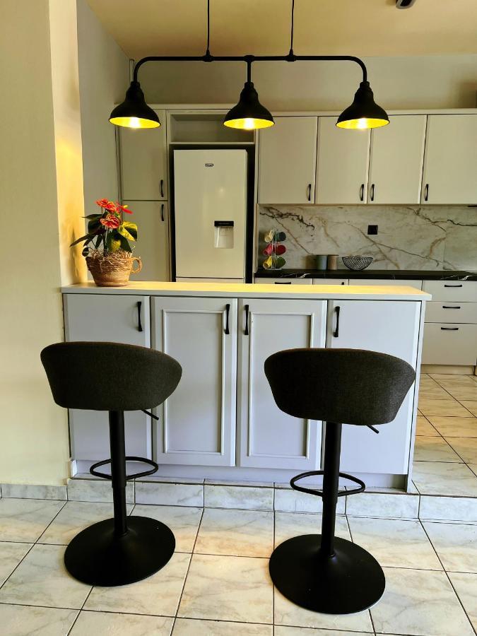 Kalamata Garden Suite Bagian luar foto